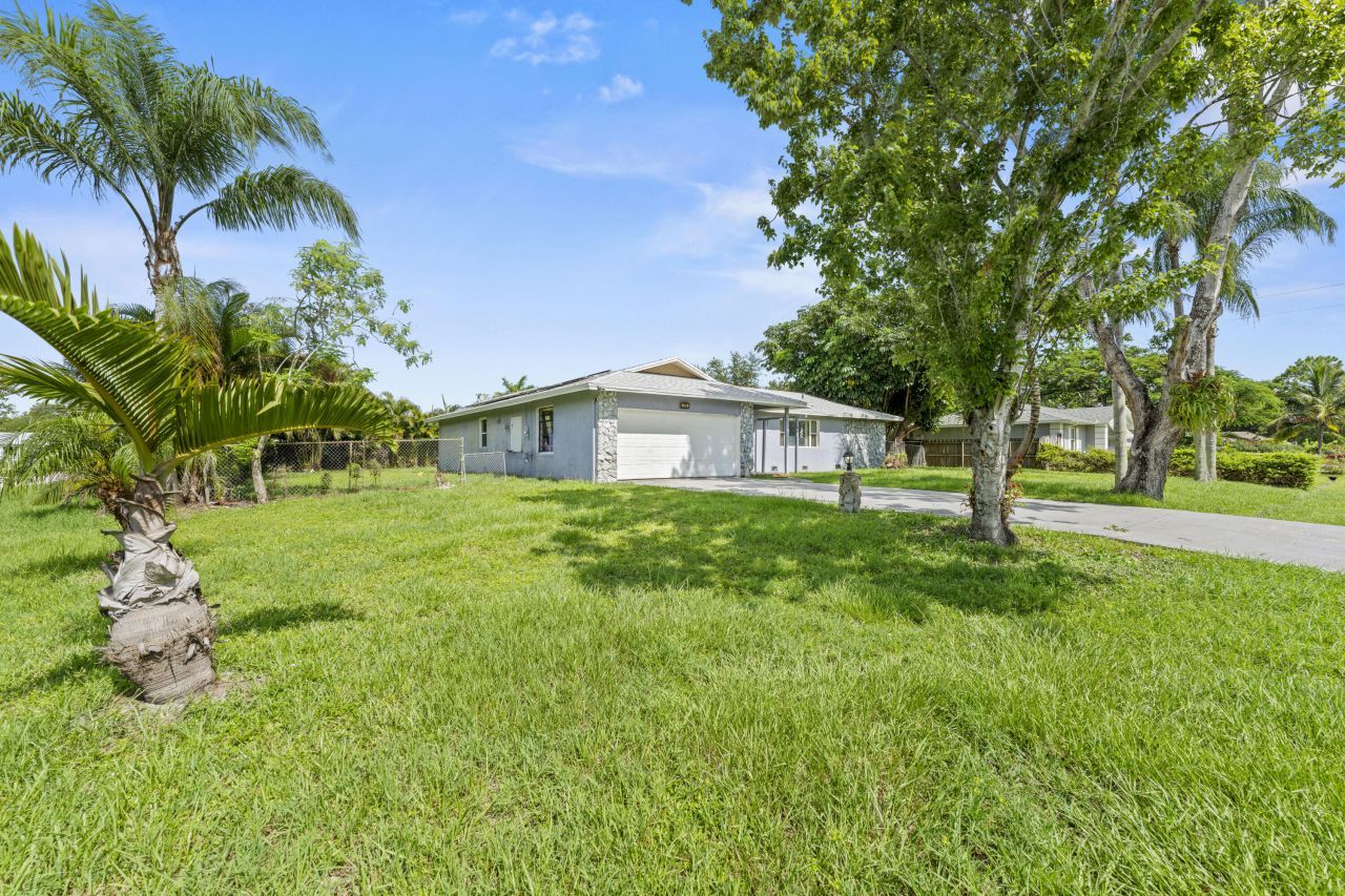 106 NW Broadview Street, Port Saint Lucie, FL 34983 Photo