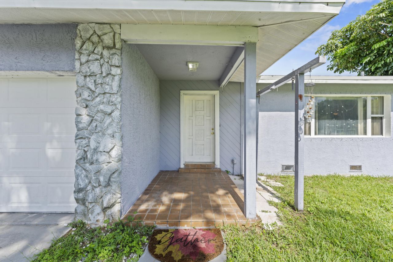 106 NW Broadview Street, Port Saint Lucie, FL 34983 Photo