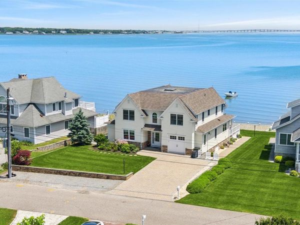 9 Shinnecock Road, East Quogue, NY 11942