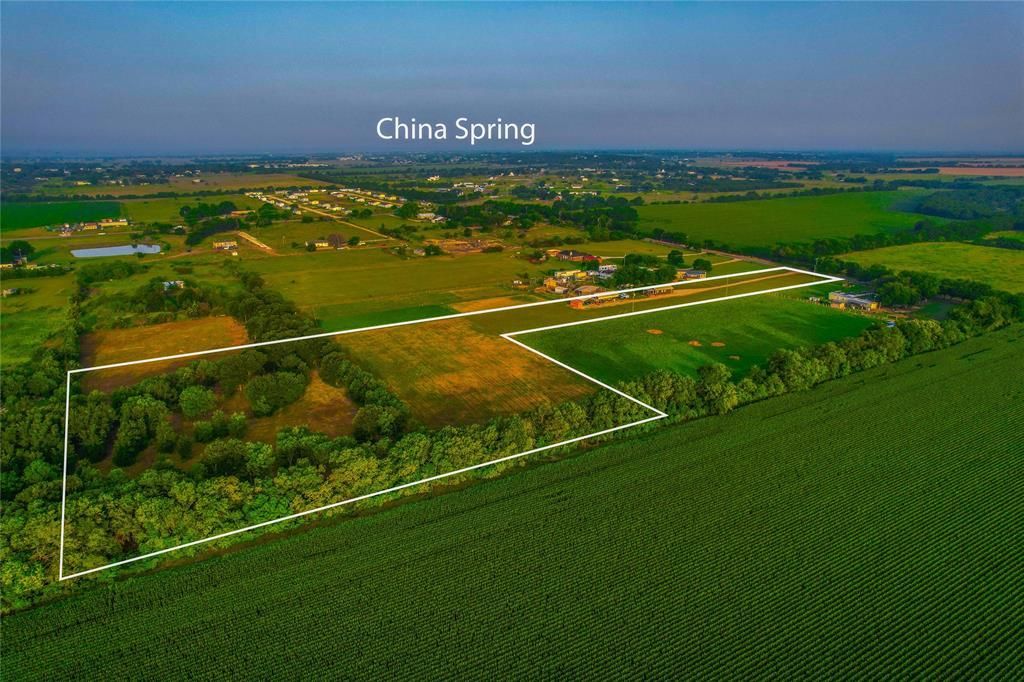 386 N Rock Creek Road, Waco, TX 76708 Main Photo