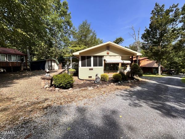 261 Lily Way, Cosby, TN 37722