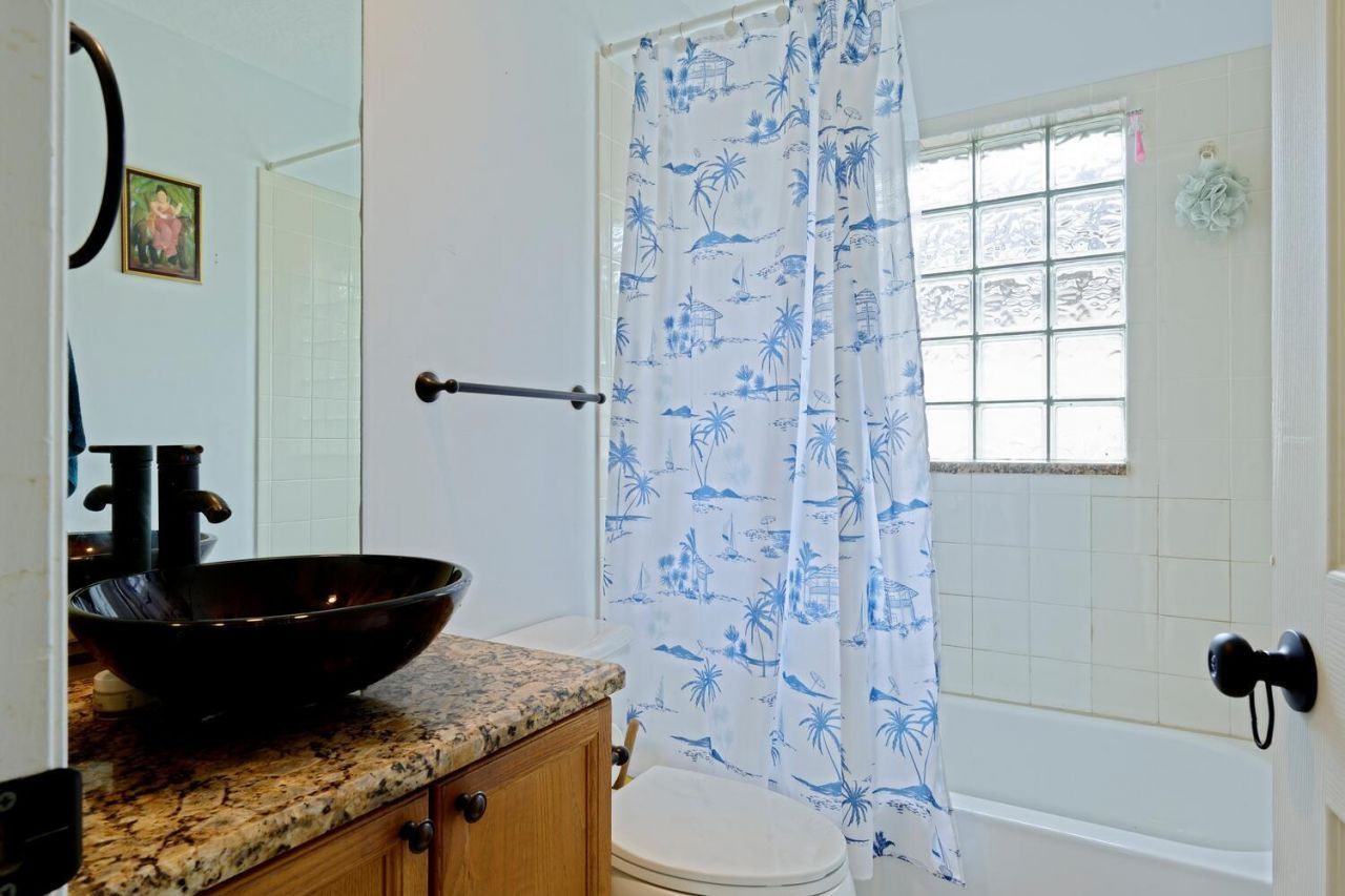 4043 Lake Tahoe Circle, West Palm Beach, FL 33409 Photo