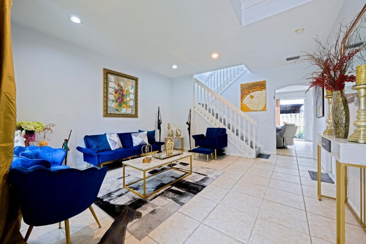 4043 Lake Tahoe Circle, West Palm Beach, FL 33409 Photo