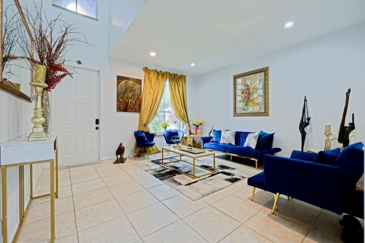 4043 Lake Tahoe Circle, West Palm Beach, FL 33409 Photo