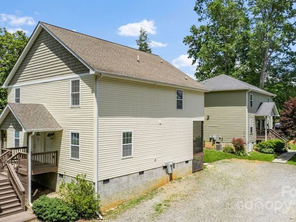 212 & 214 Portmanvilla Road, Black Mountain, NC 28711