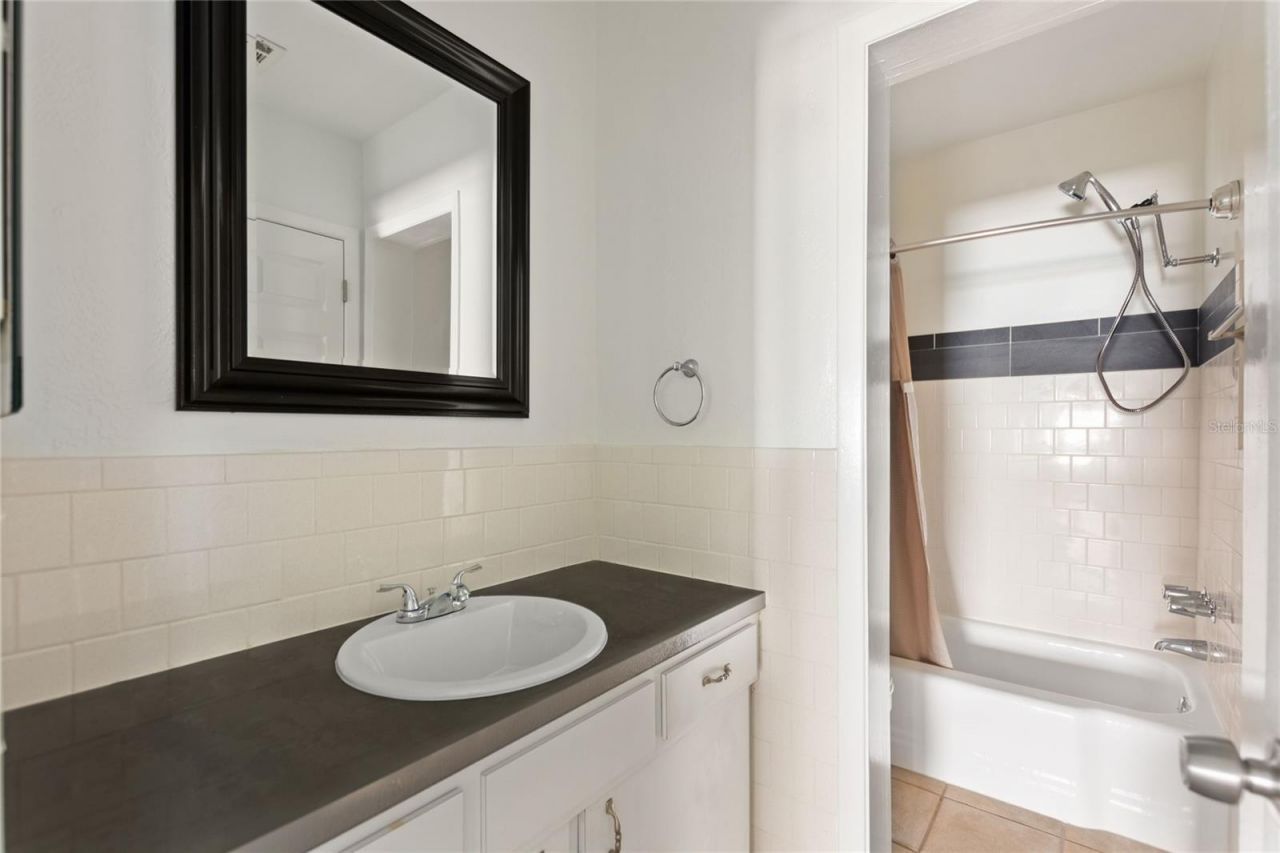 3753 46th Avenue S, Unit 10, Saint Petersburg, FL 33711 Photo