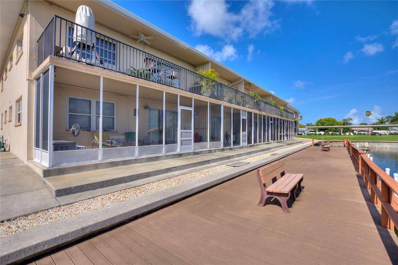 3753 46th Avenue S, Unit 10, Saint Petersburg, FL 33711 Photo