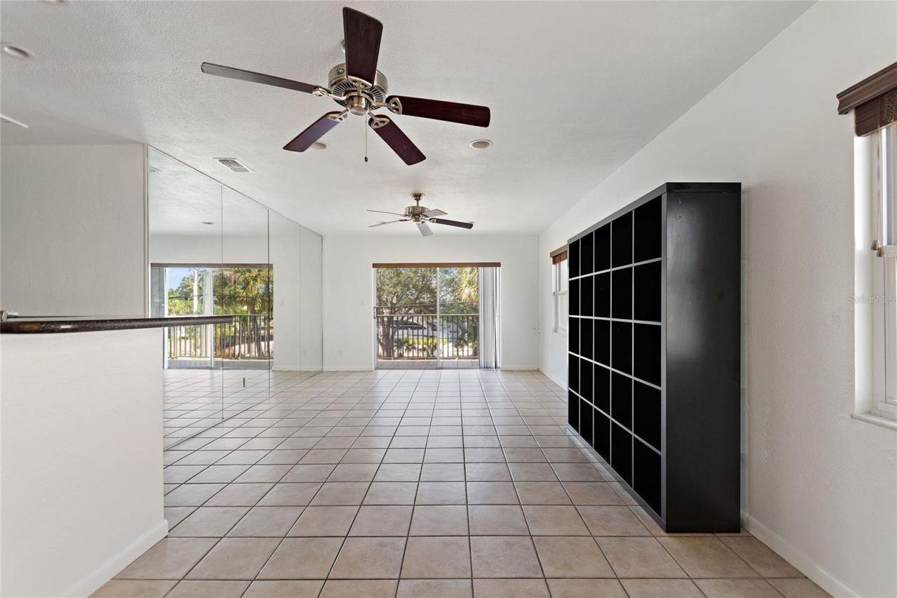 3753 46th Avenue S, Unit 10, Saint Petersburg, FL 33711 Photo