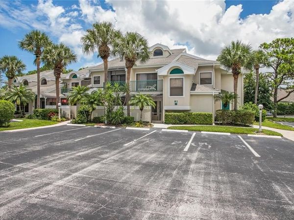 81 EMERALD WOODS DR, Unit M8, NAPLES, FL 34108
