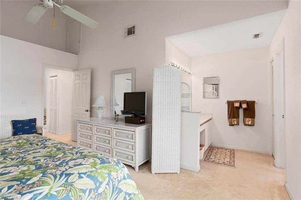 81 Emerald Woods Dr, Unit M8, Naples, FL 34108 Photo