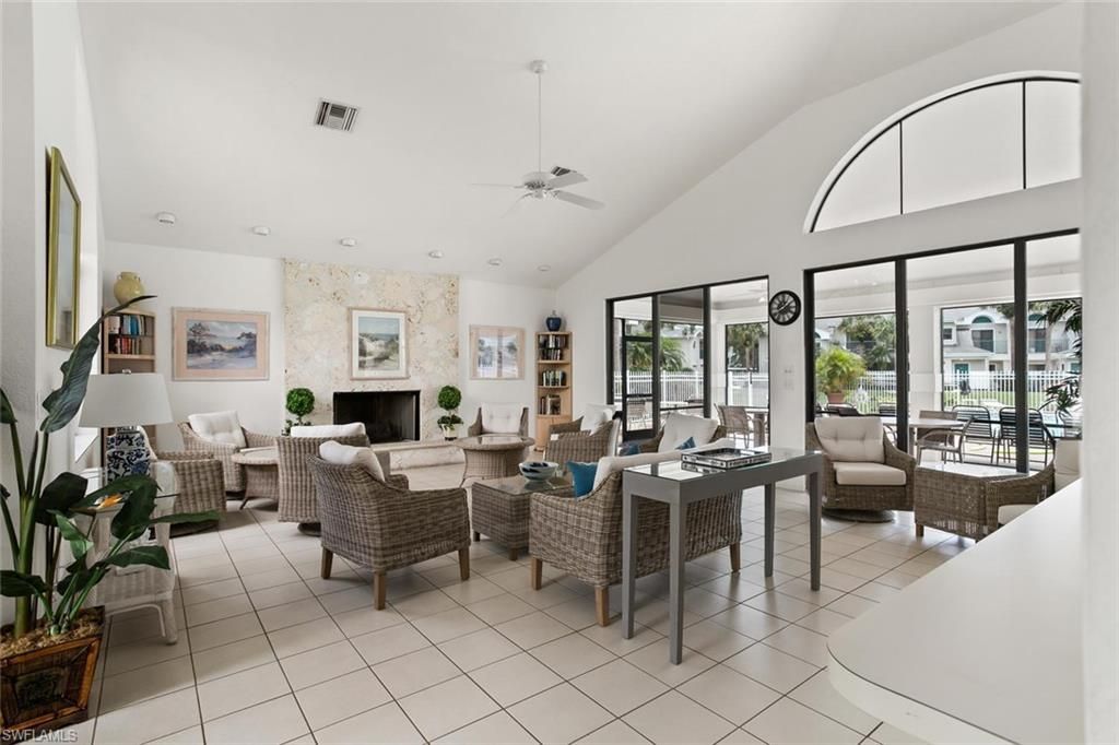 81 Emerald Woods Dr, Unit M8, Naples, FL 34108 Photo