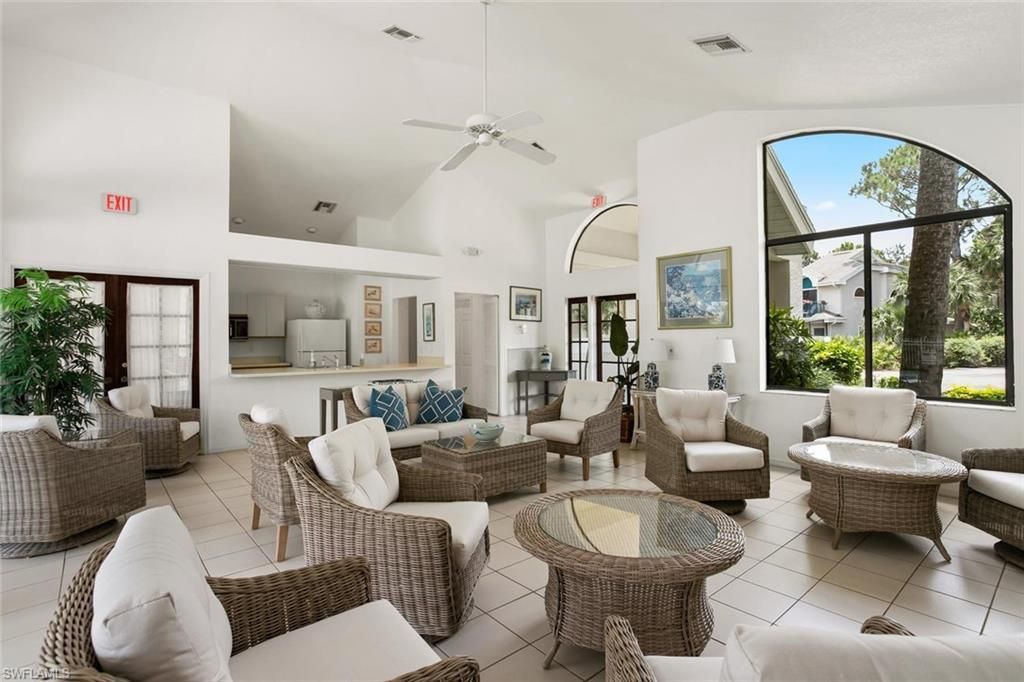 81 Emerald Woods Dr, Unit M8, Naples, FL 34108 Photo