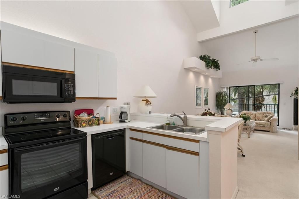 81 Emerald Woods Dr, Unit M8, Naples, FL 34108 Photo