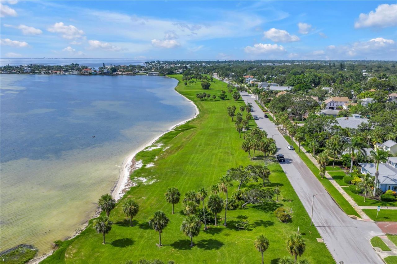 116 16th Avenue Se, Saint Petersburg, FL 33701 Photo