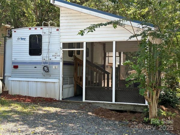 111 Deerfield Drive, New London, NC 28127