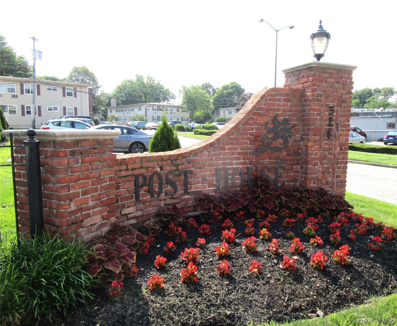 324 Post Avenue, Unit Apt. 8-J, Westbury, NY 11590 Main Photo