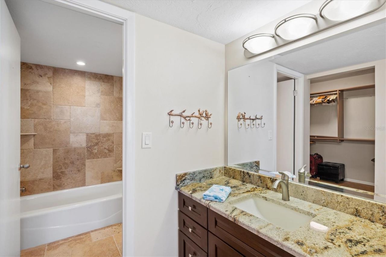 2425 Gulf Of Mexico Drive, Unit 10F, Longboat Key, FL 34228 Photo