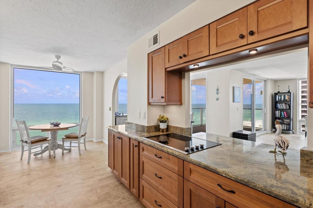 2425 Gulf Of Mexico Drive, Unit 10F, Longboat Key, FL 34228 Photo