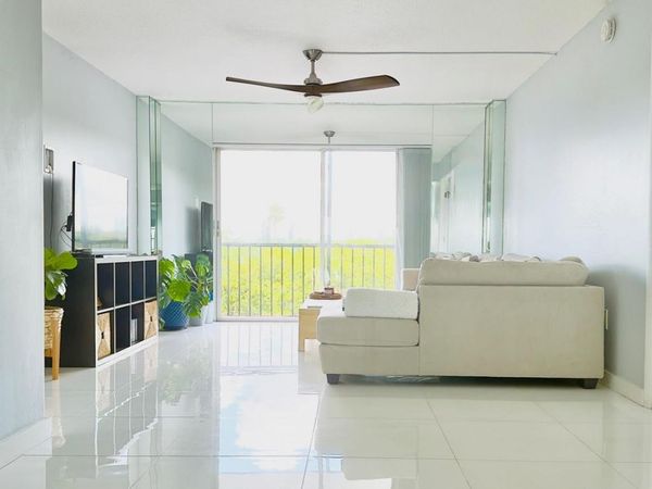 4164 Inverrary Drive, Unit 404, Lauderhill, FL 33319