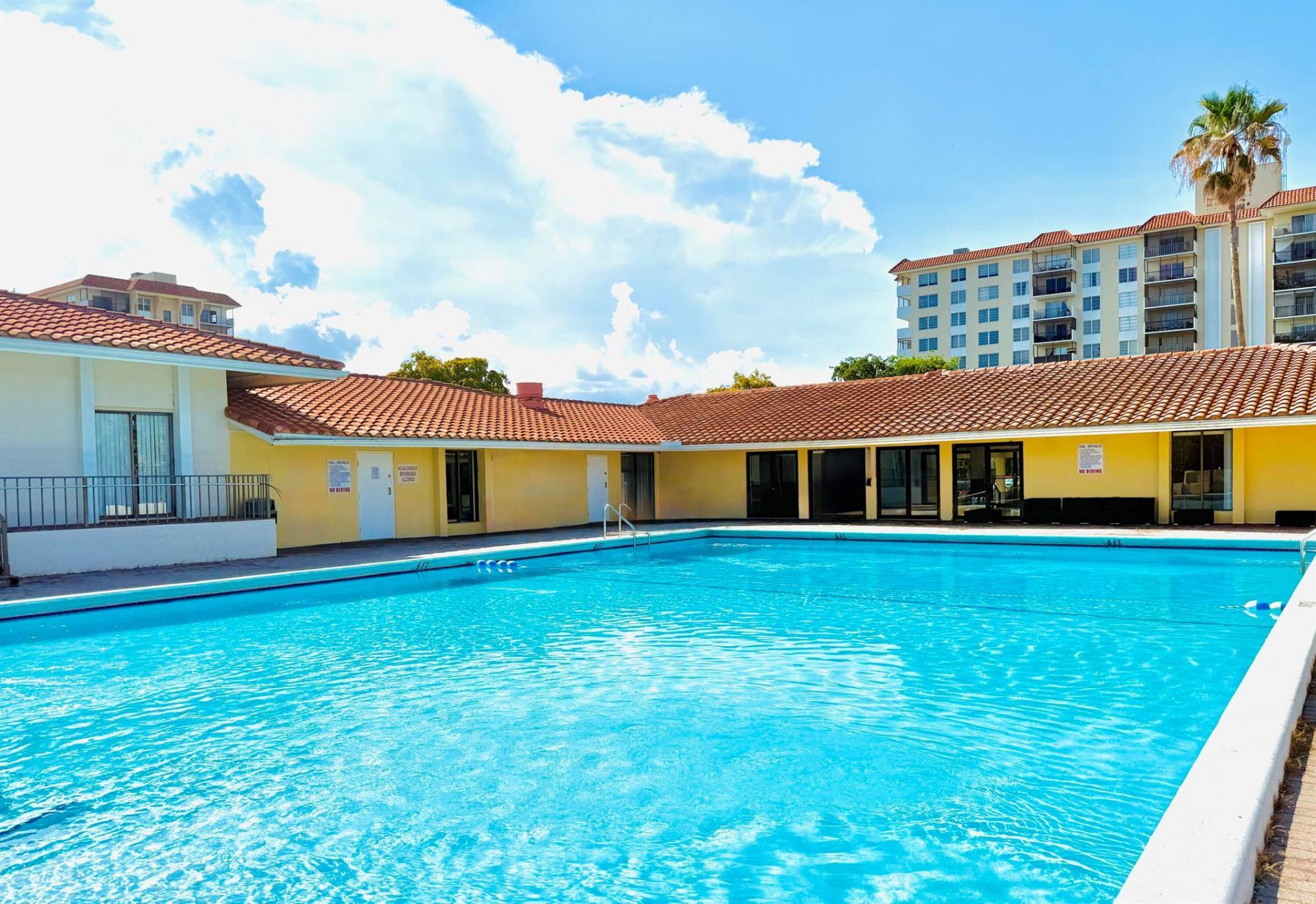 4164 Inverrary Drive, Unit 404, Lauderhill, FL 33319 Photo