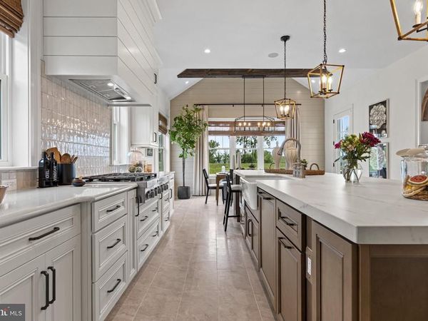 145 LEXINGTON MANOR, GLENMOORE, PA 19343