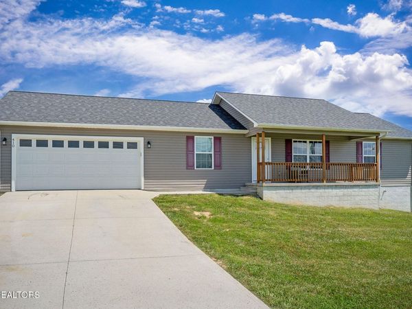 410 Old Elmore Rd, Crossville, TN 38571