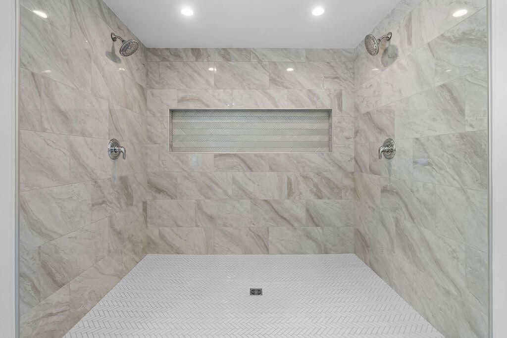 2161 Welch Avenue Photo 5