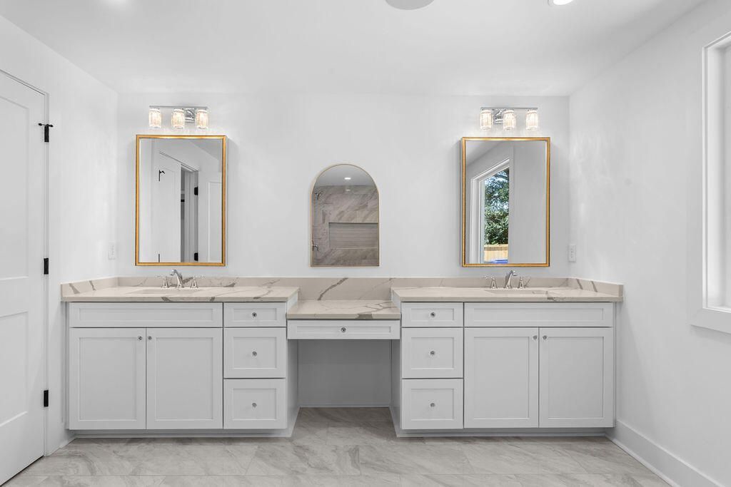 2161 Welch Avenue Photo 7