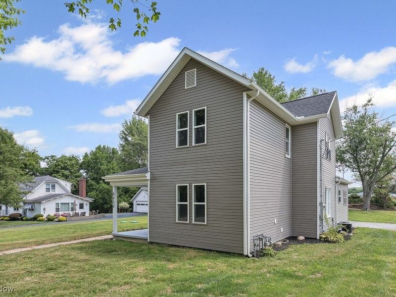 6434 Union Avenue NE, Alliance, OH 44601 Photo 3