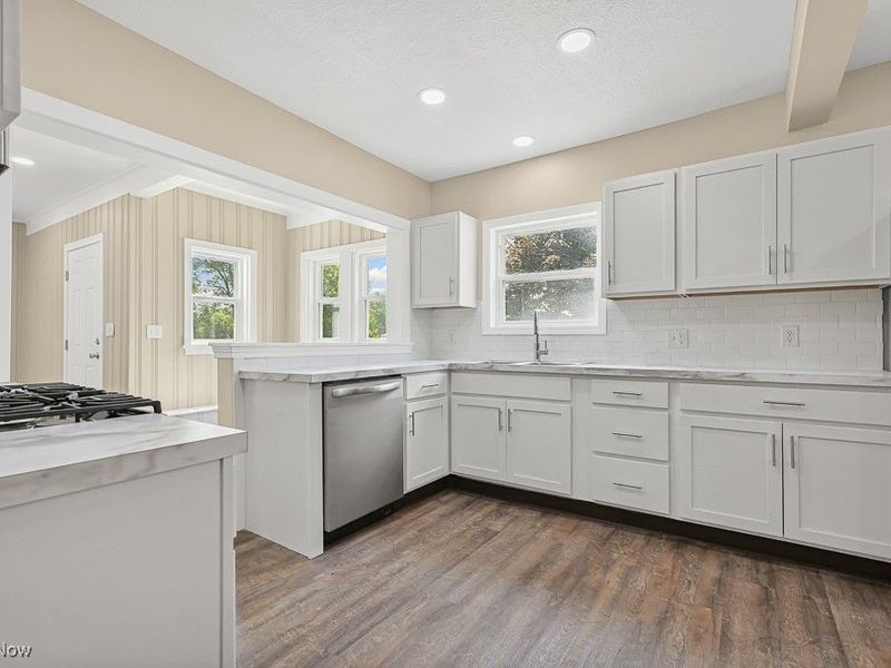 6434 Union Avenue NE, Alliance, OH 44601 Photo 7