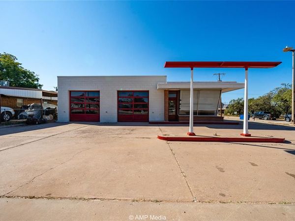 413 N Swenson Street, Stamford, TX 79553