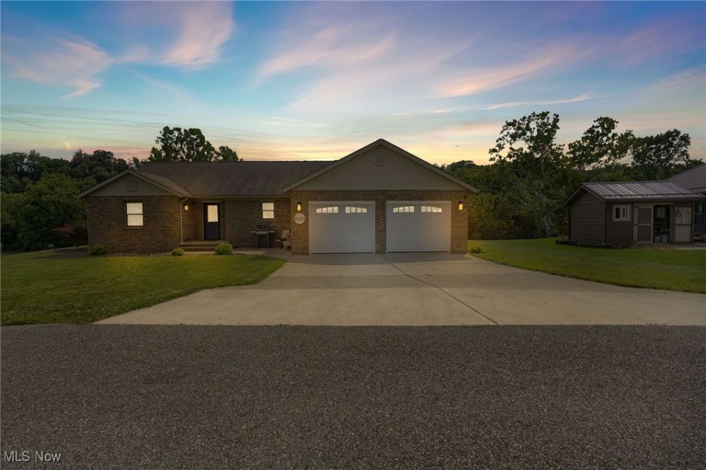 45330 Maple View Circle, Caldwell, OH 43724 Main Photo