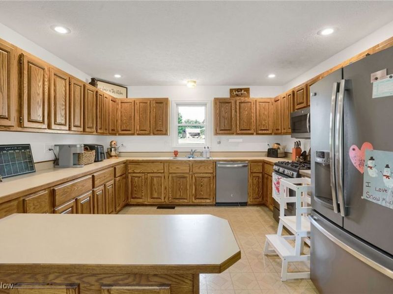 45330 Maple View Circle, Caldwell, OH 43724 Photo 14