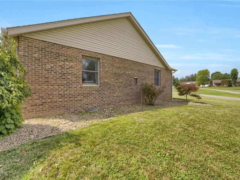 45330 Maple View Circle, Caldwell, OH 43724 Photo 30