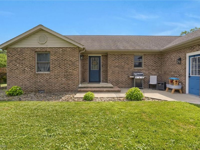 45330 Maple View Circle, Caldwell, OH 43724 Photo 6