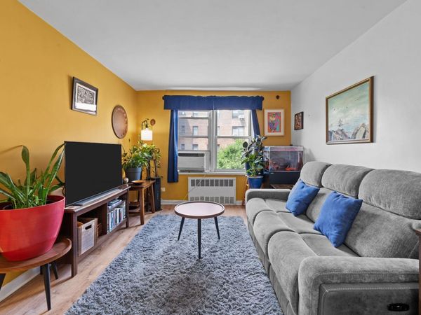 33-05 92nd Street, Unit 4B, Jackson Heights, NY 11372