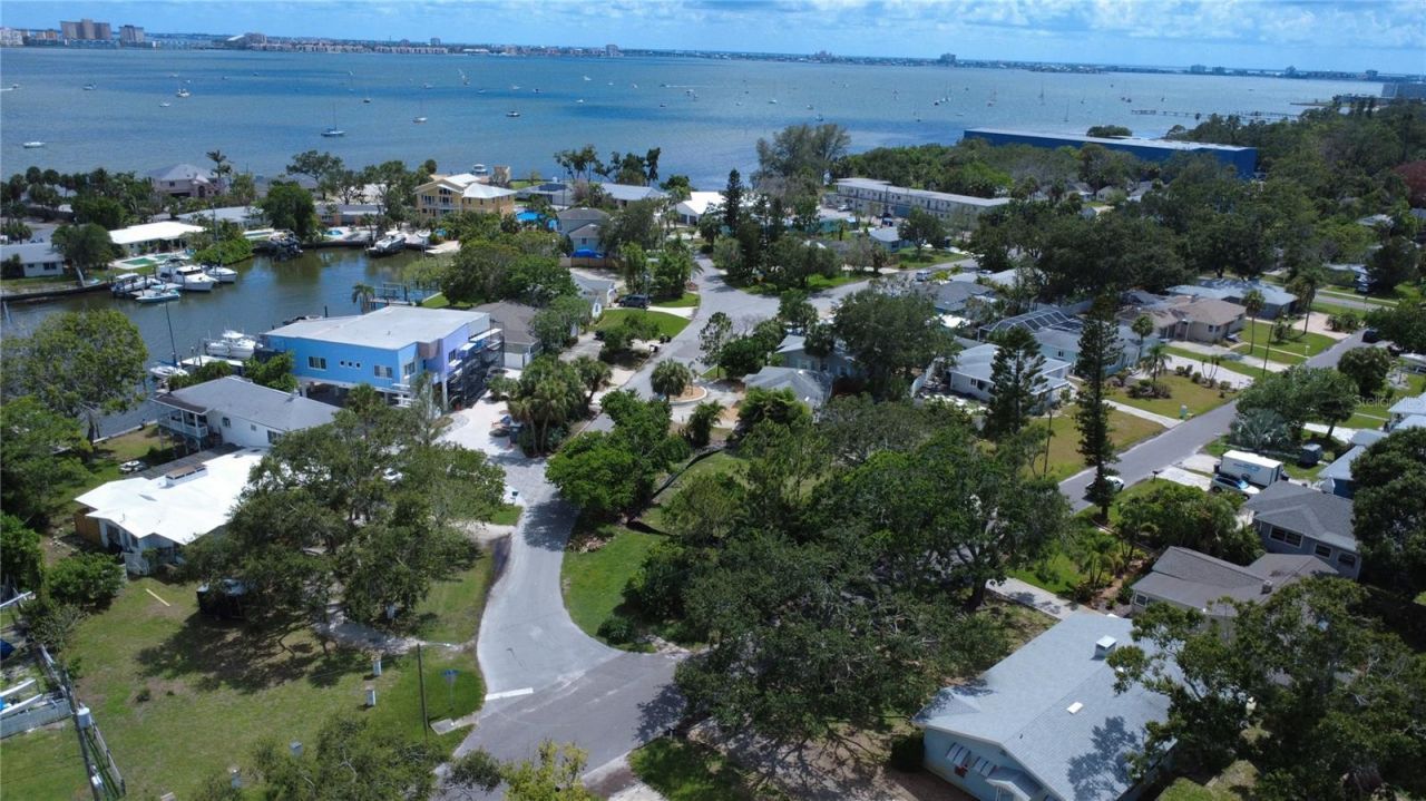 4725 Trade Winds Drive S, Gulfport, FL 33711 Photo
