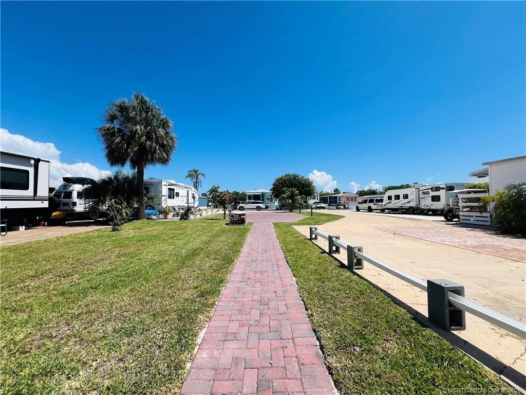 10851 S Ocean Drive, Unit 125, Jensen Beach, FL 34957 Photo