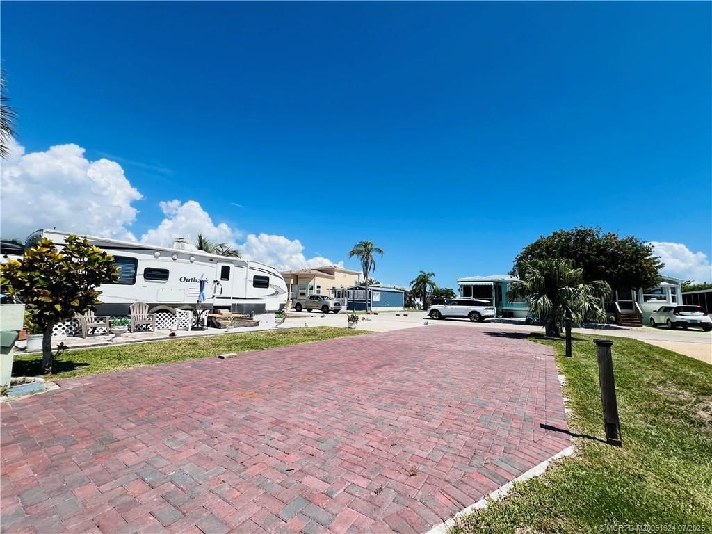 10851 S Ocean Drive, Unit 125, Jensen Beach, FL 34957 Photo
