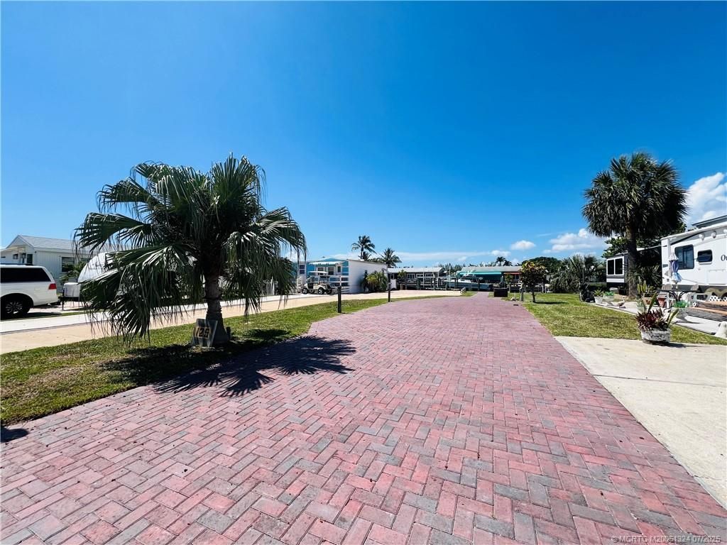 10851 S Ocean Drive, Unit 125, Jensen Beach, FL 34957 Photo