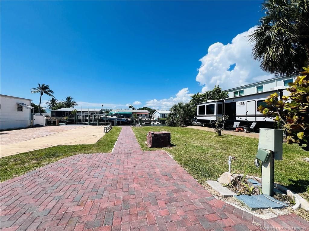 10851 S Ocean Drive, Unit 125, Jensen Beach, FL 34957 Photo