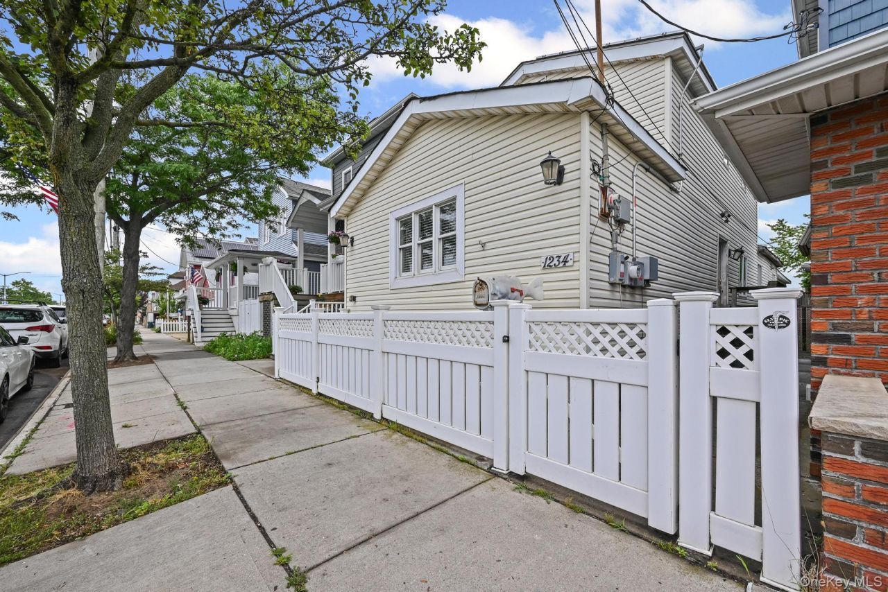 1234 Cross Bay Boulevard, Broad Channel, NY 11693 Main Photo