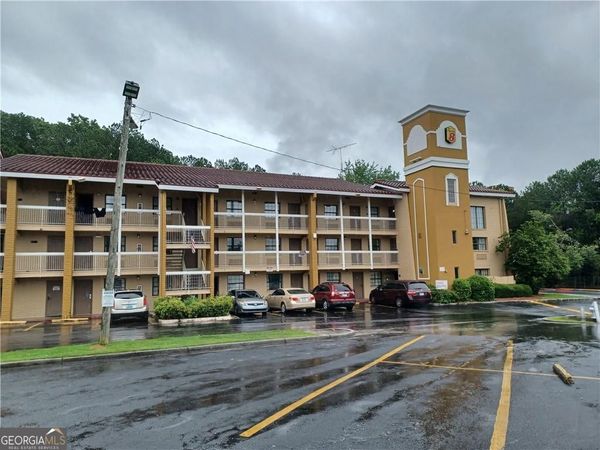 7377 Cityview Drive, Austell, GA 30168