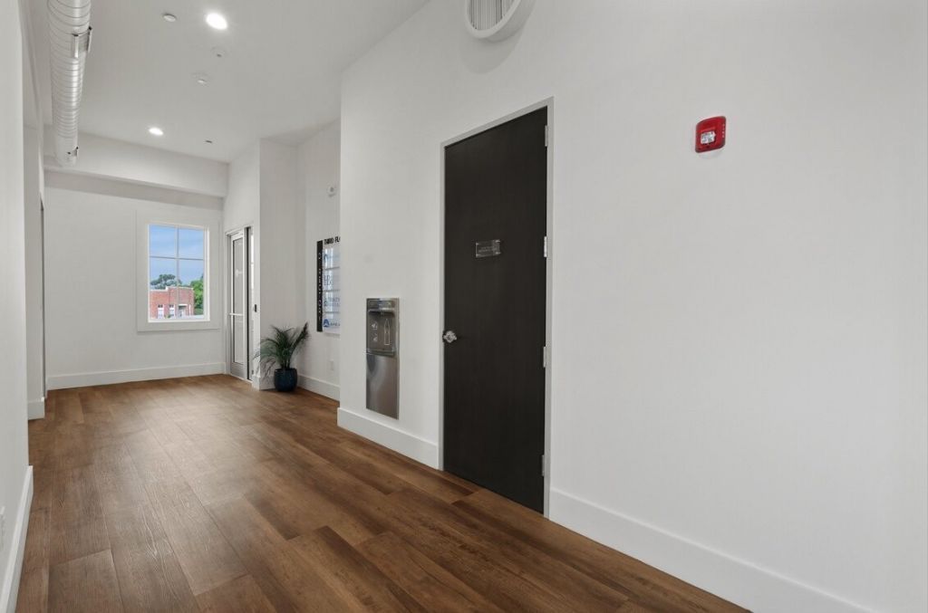 297 Seven Farms Drive Photo 7