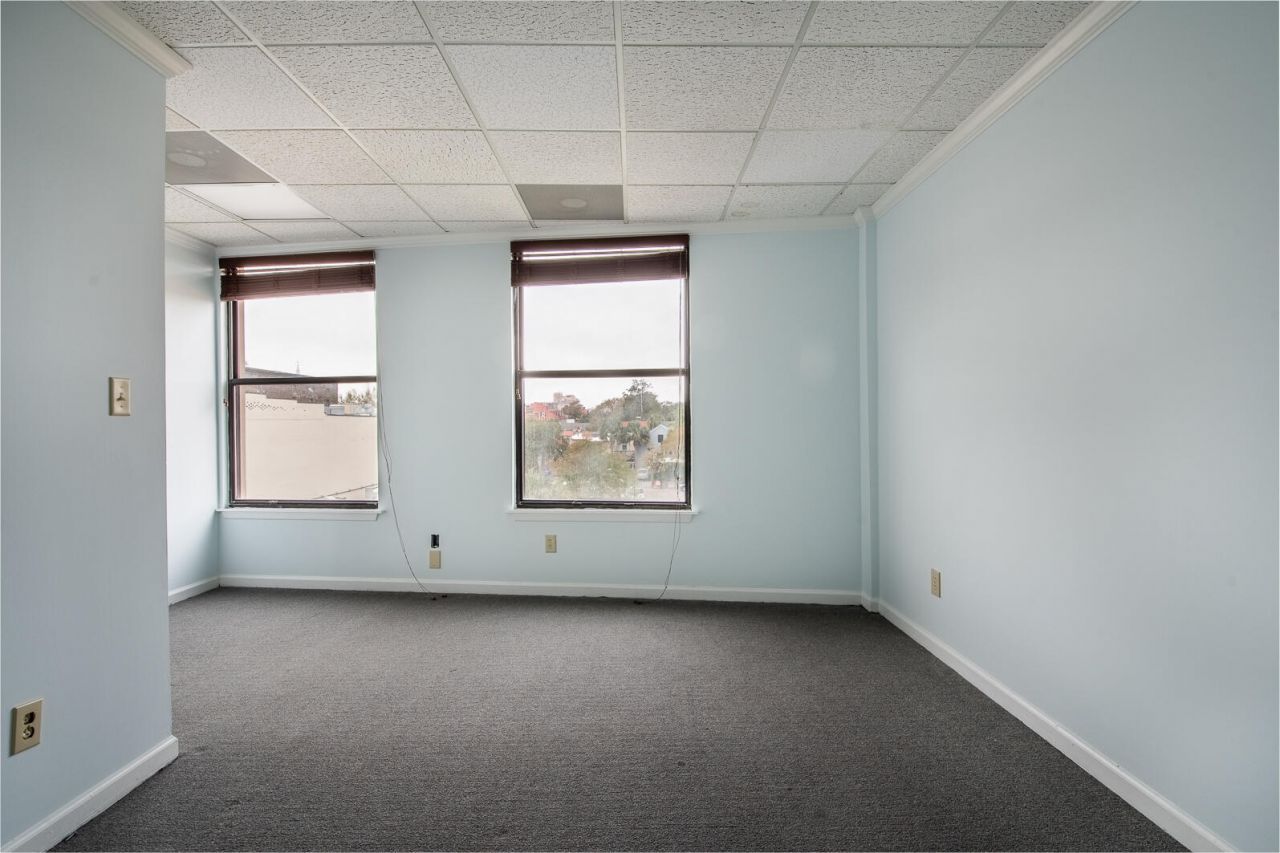 174 E East Bay Street Photo 15