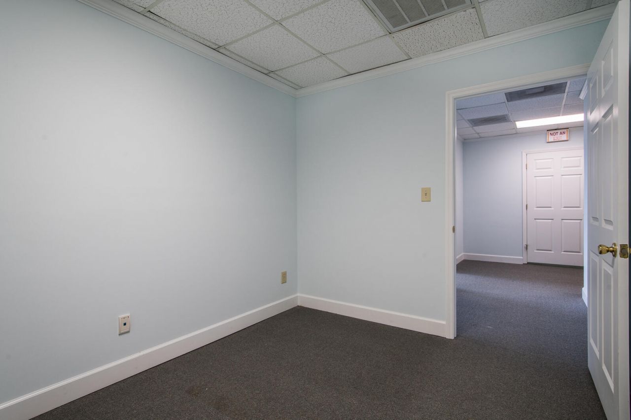 174 E East Bay Street Photo 23