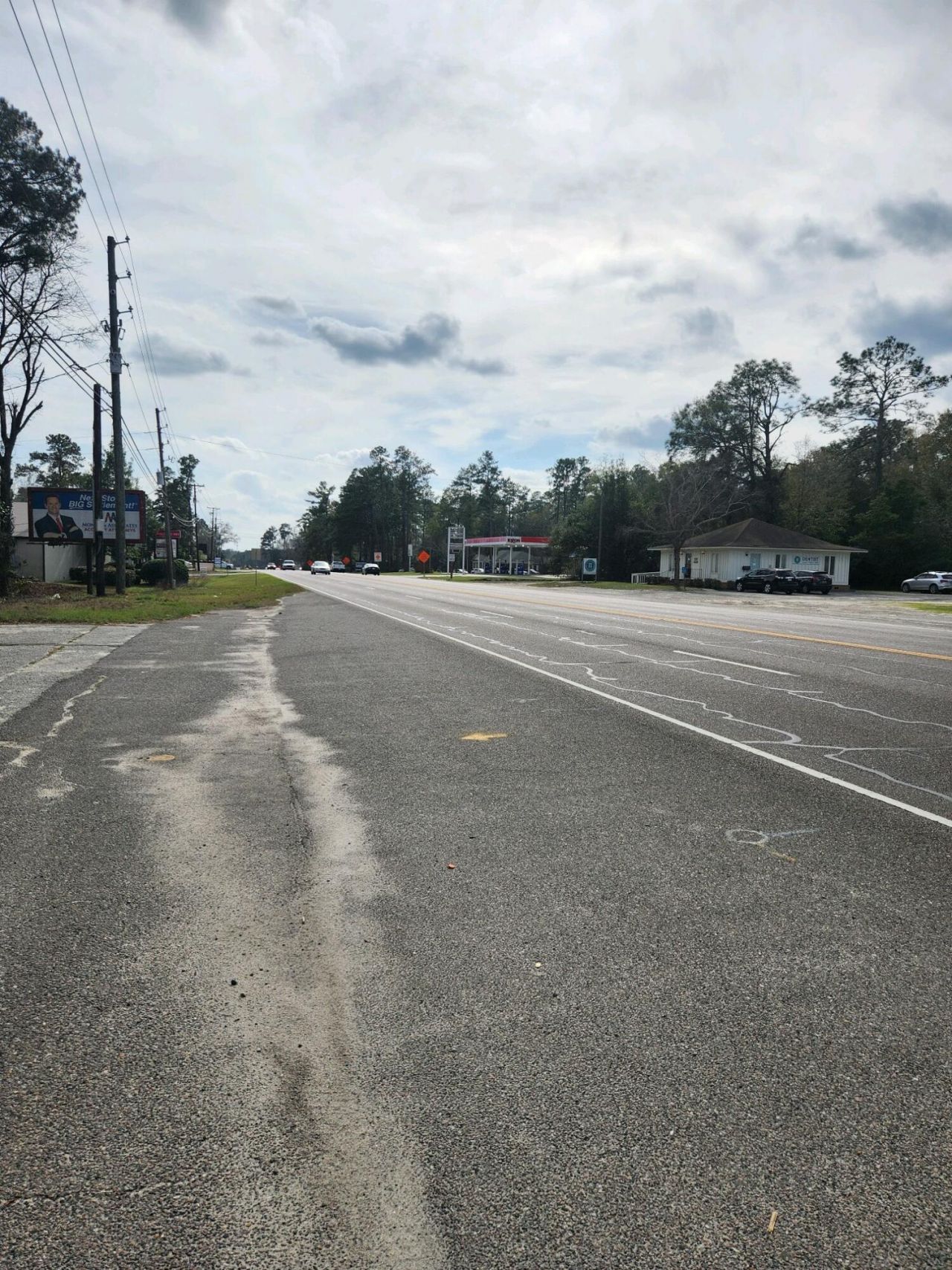 205 Jefferies Boulevard Photo 4