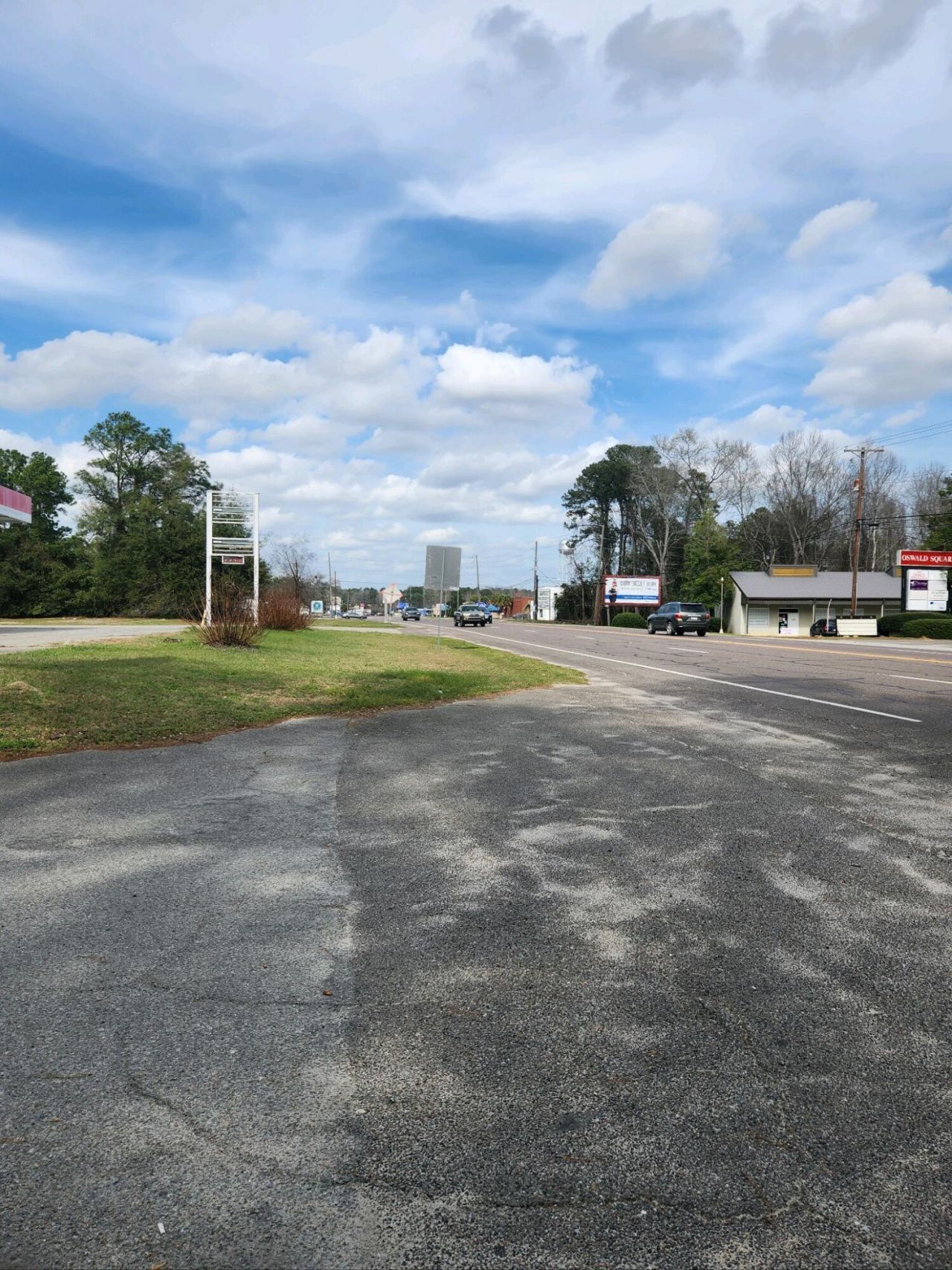 205 Jefferies Boulevard Photo 5