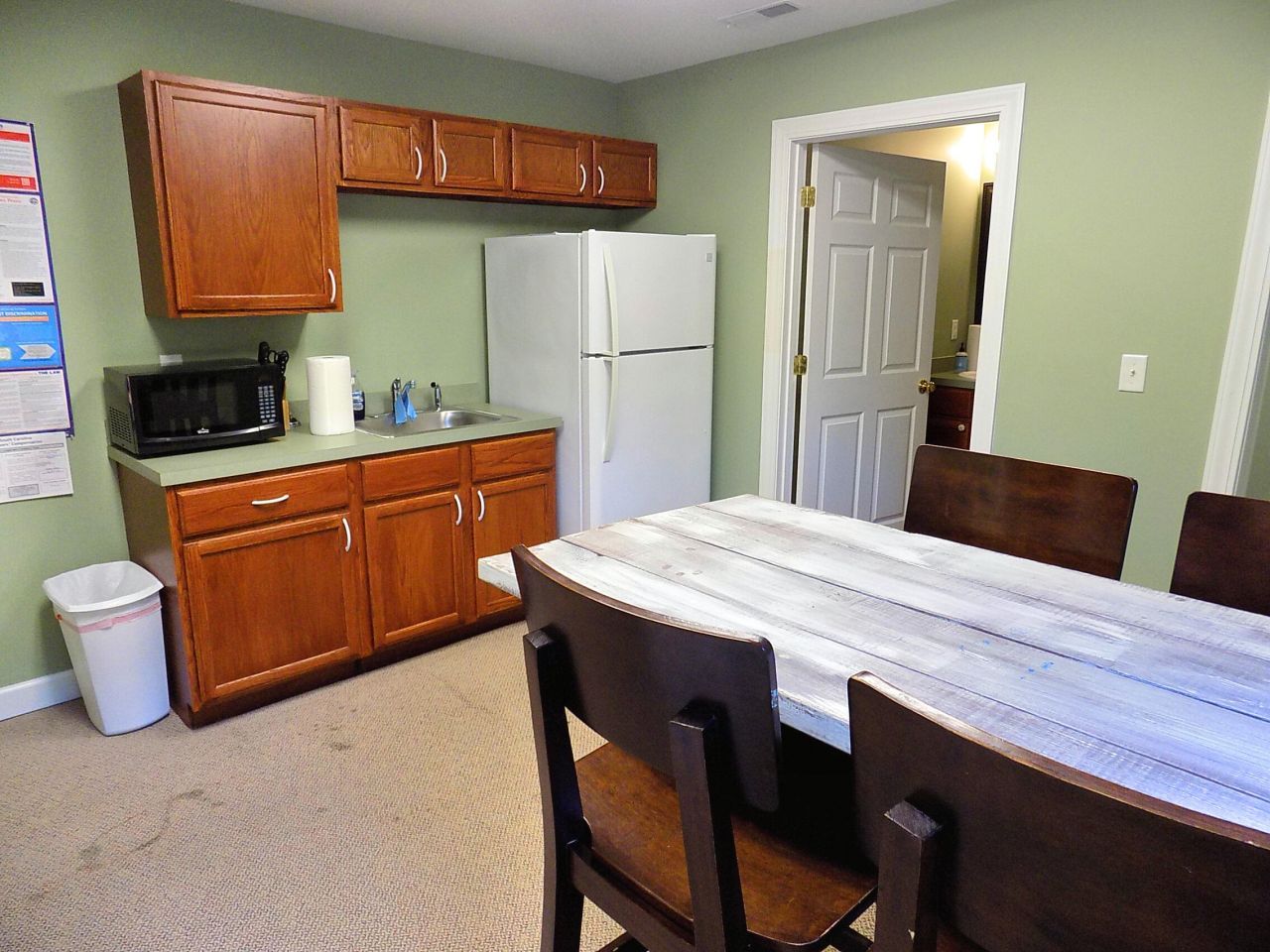 571 Folly Road Photo 16