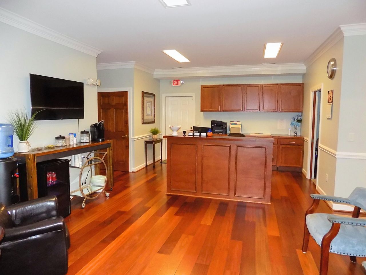 571 Folly Road Photo 8